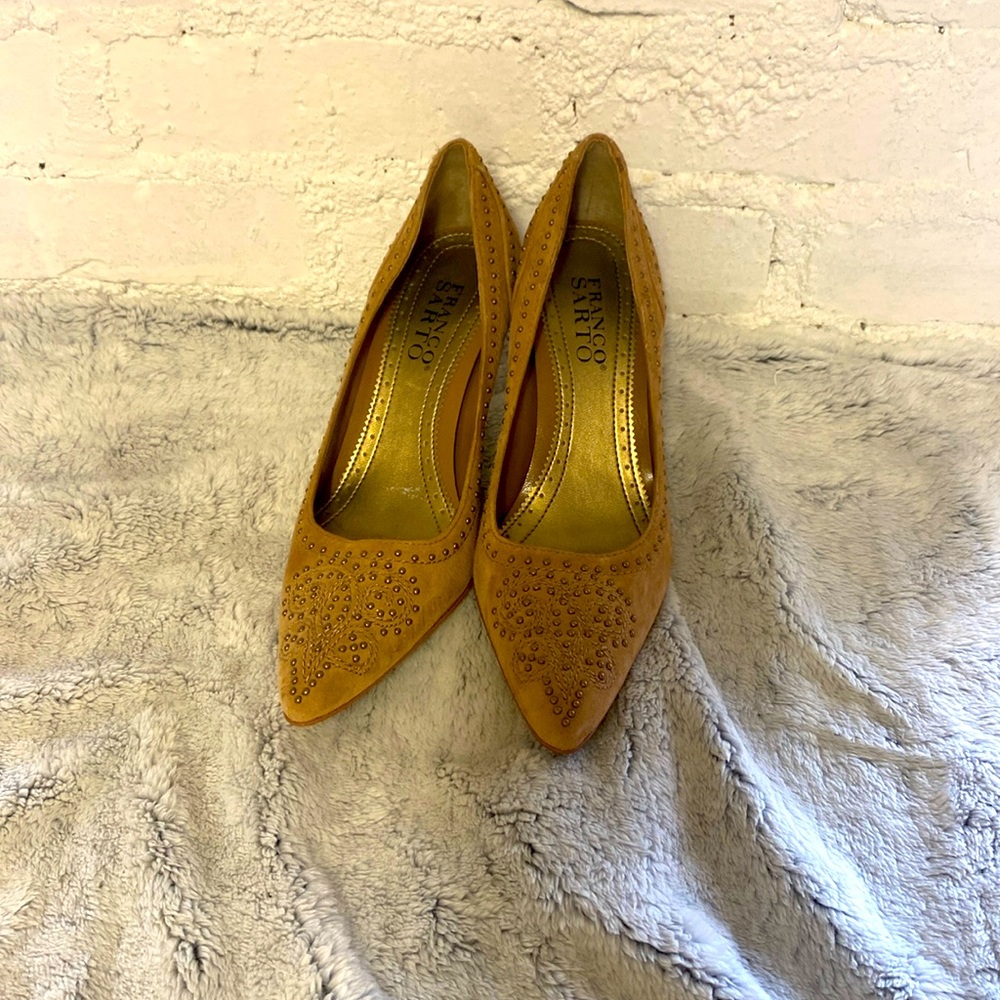 Brown suede heels